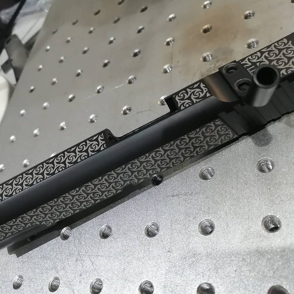 slide 1 Engraving on metal parts and tools